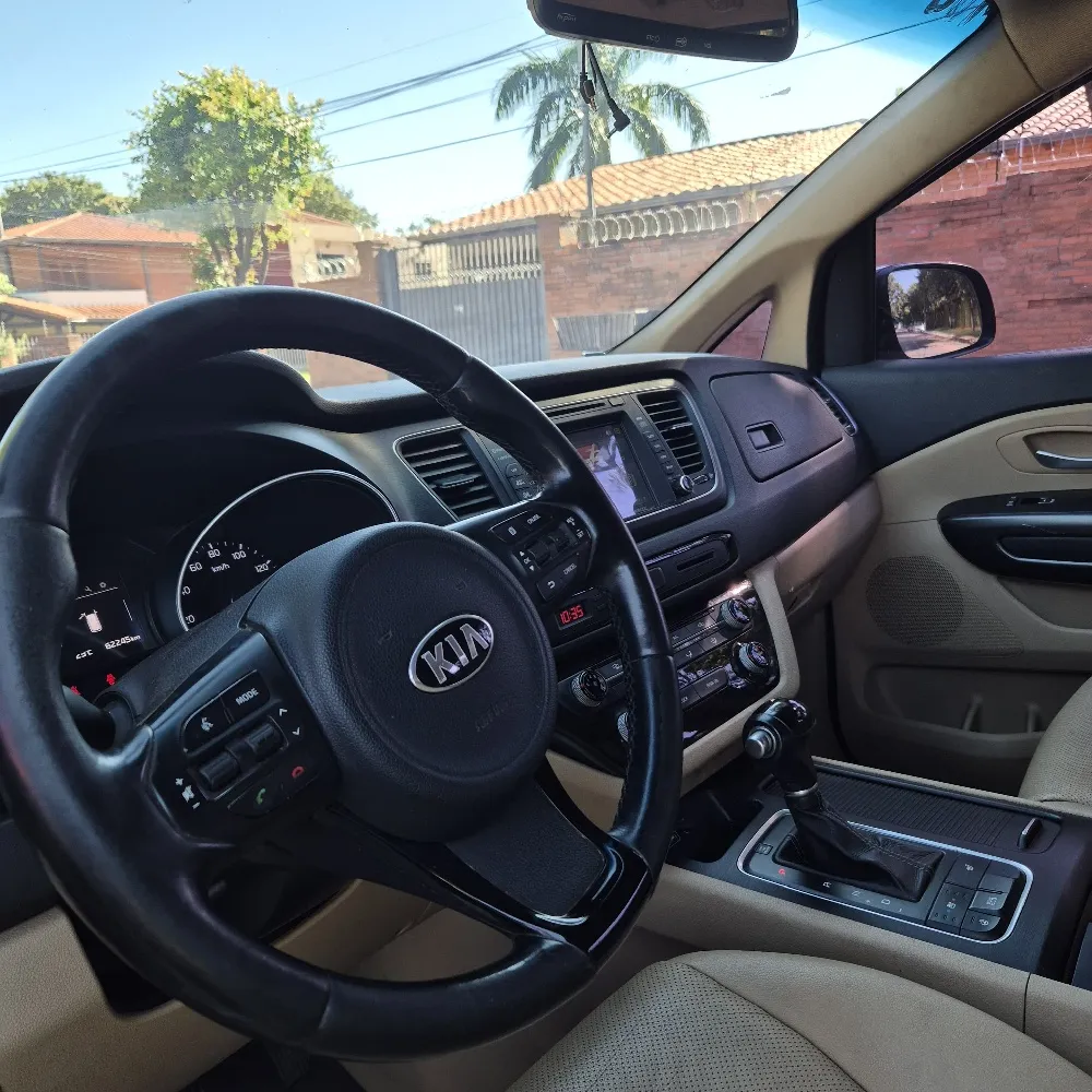 KIA CARNIVAL 2015, imagen 3