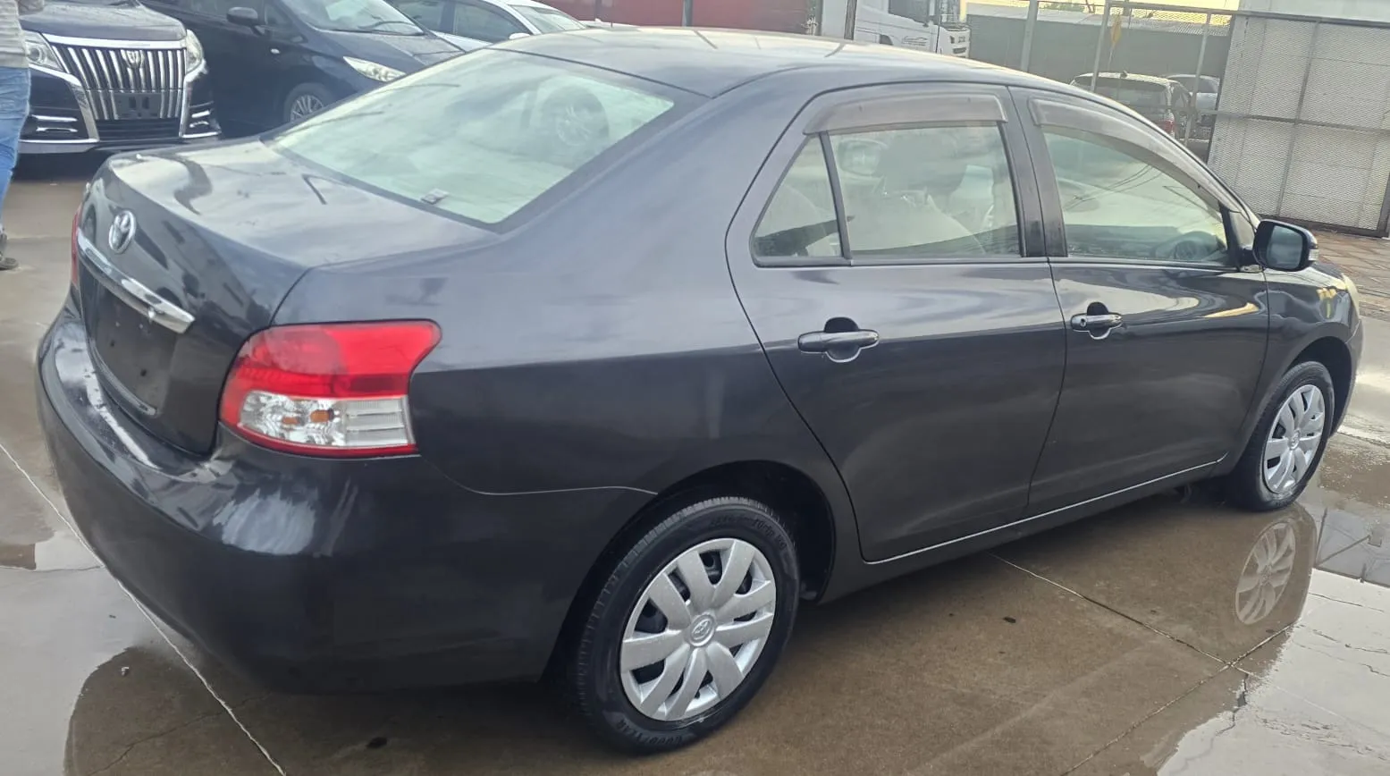 NISSAN VERSA 2006, imagen 2
