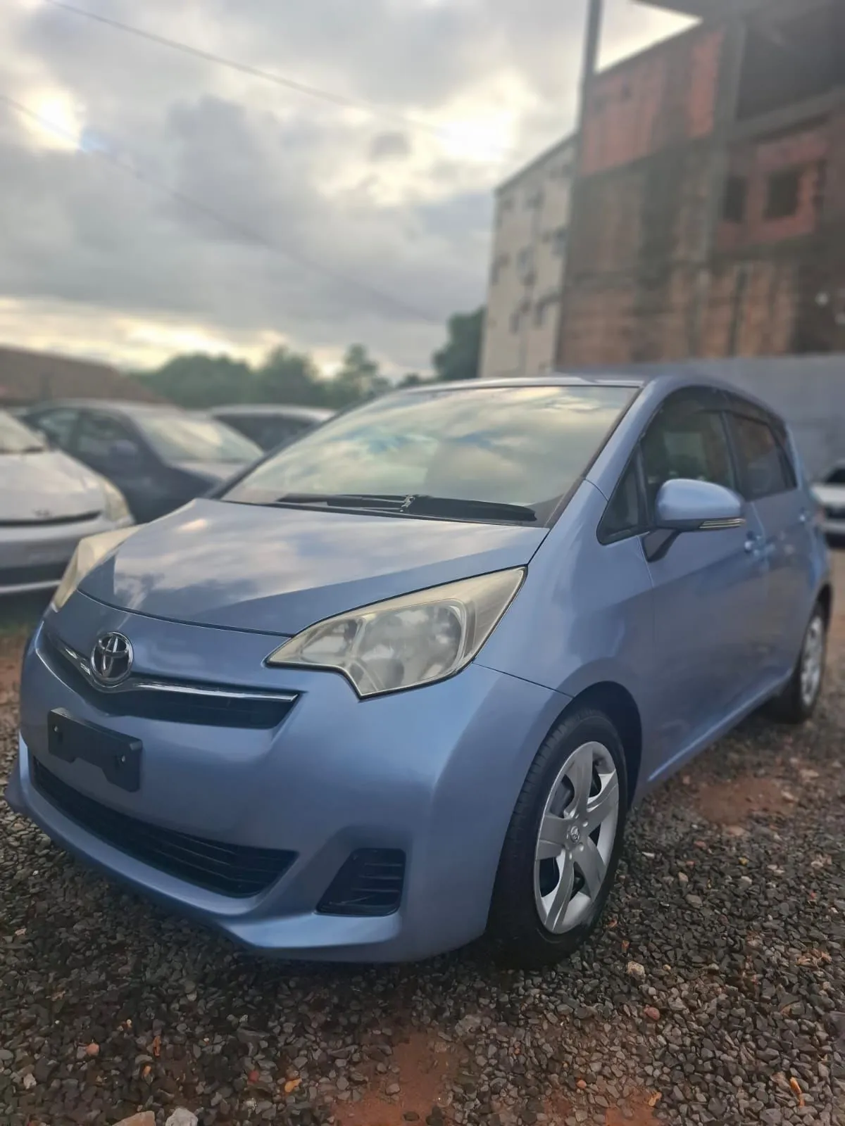 TOYOTA RACTIS 2011, imagen 2