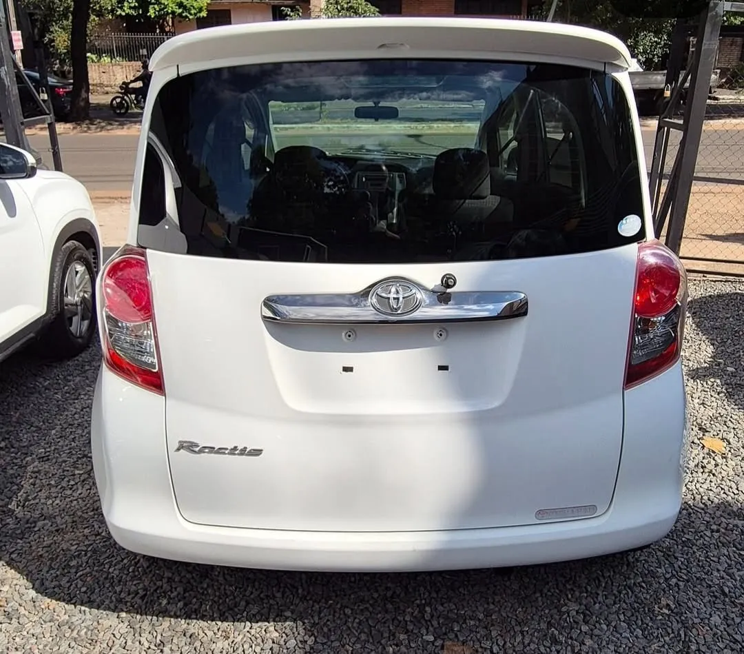 TOYOTA RACTIS 2007, imagen 5