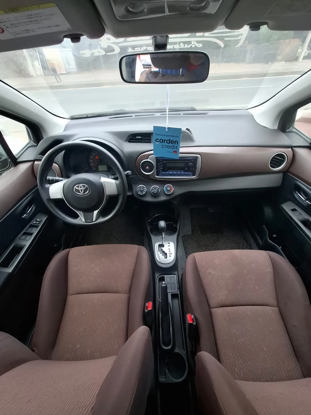 TOYOTA VITZ 2011, imagen 9