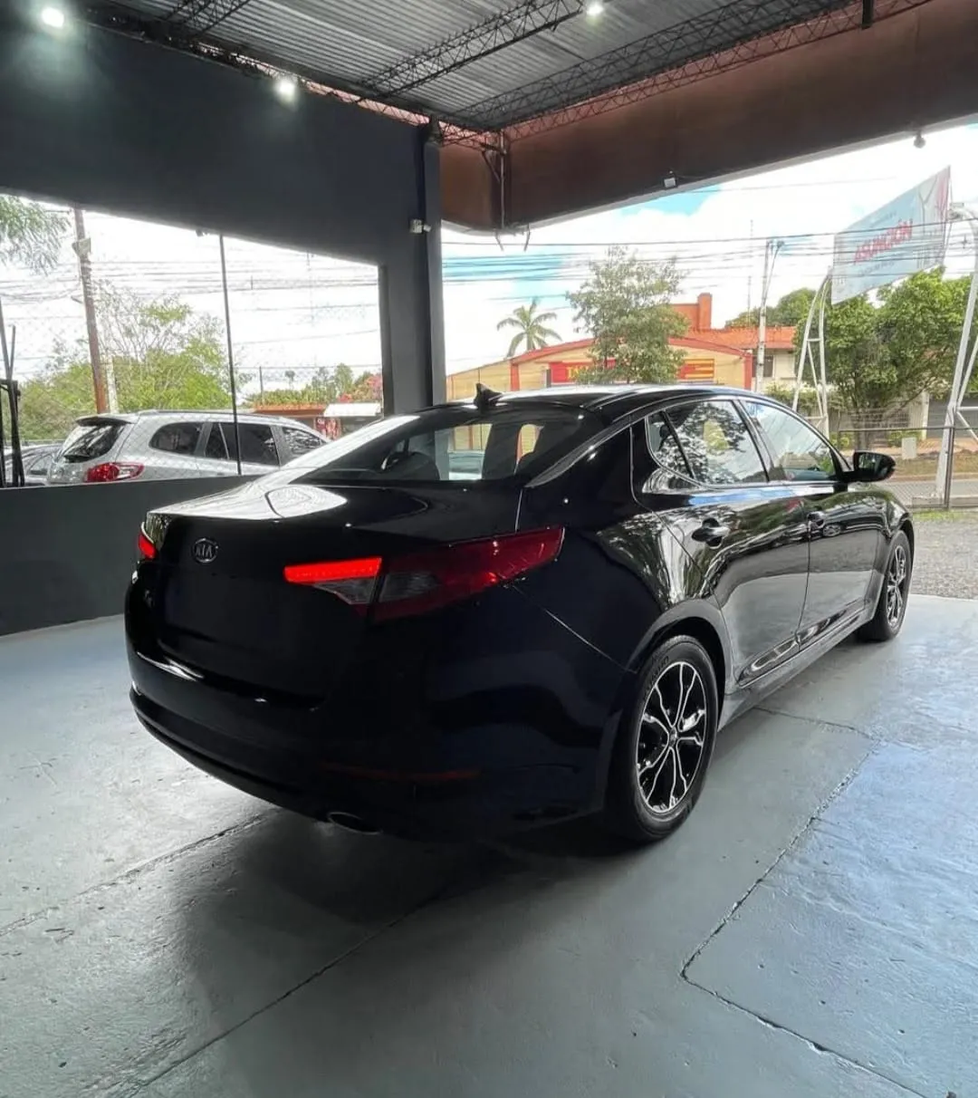 KIA K5 2011, imagen 4