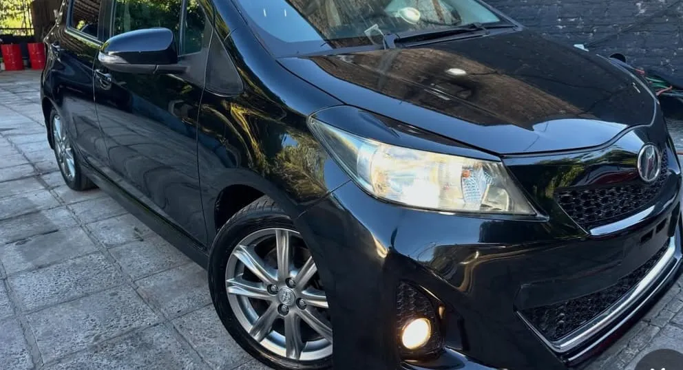 TOYOTA VITZ RS 2011, imagen 3