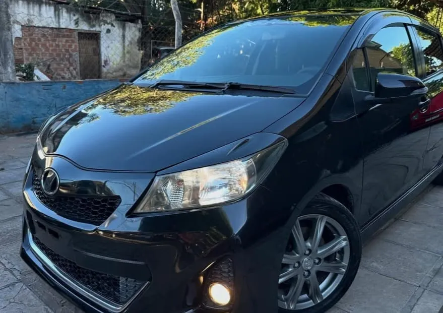 TOYOTA VITZ RS 2011, imagen 4