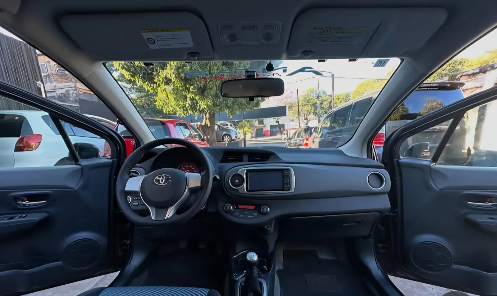 TOYOTA VITZ RS 2011, imagen 5