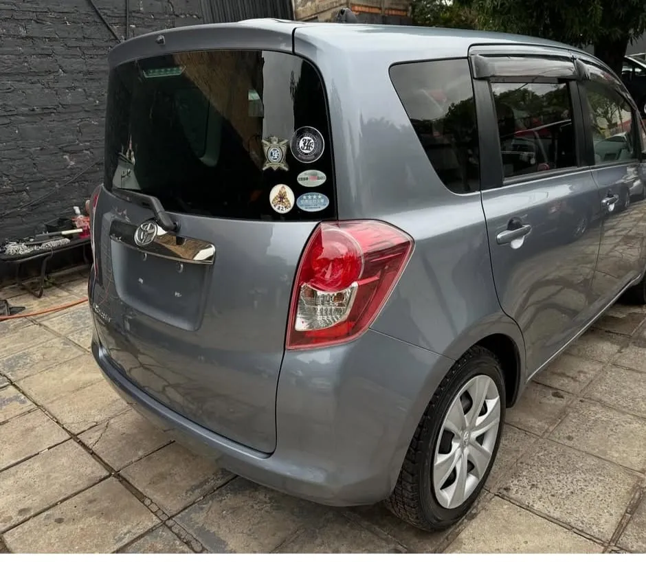 TOYOTA RACTIS 2010, imagen 4