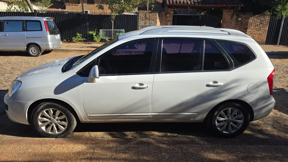 KIA CARENS 2012, imagen 4