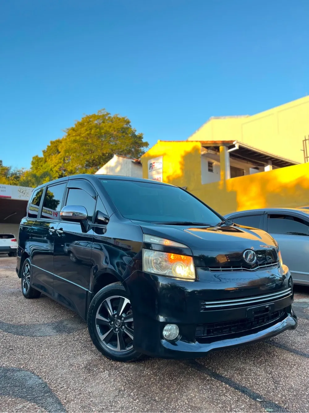 TOYOTA VOXY 2008, imagen 2