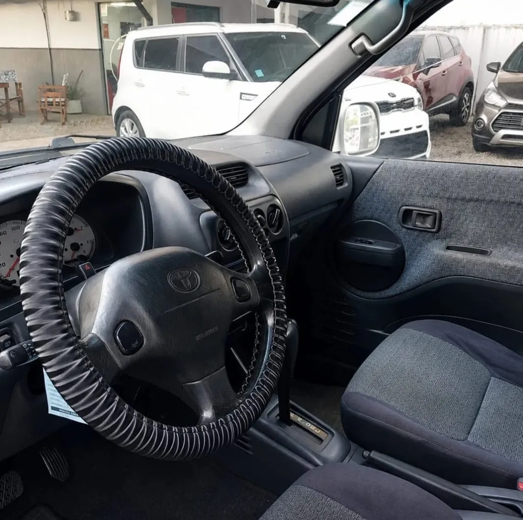 TOYOTA CAMI 2001, imagen 2