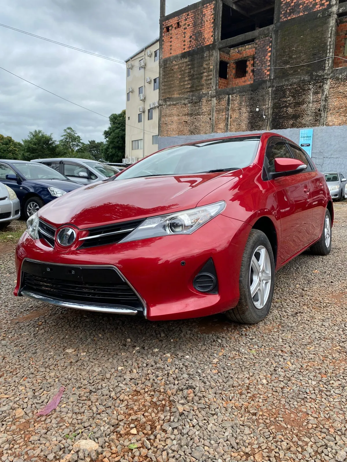 TOYOTA AURIS 2012