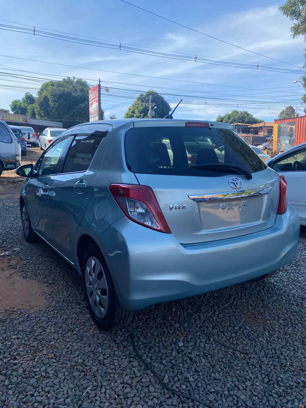 TOYOTA VITZ 2011, imagen 3