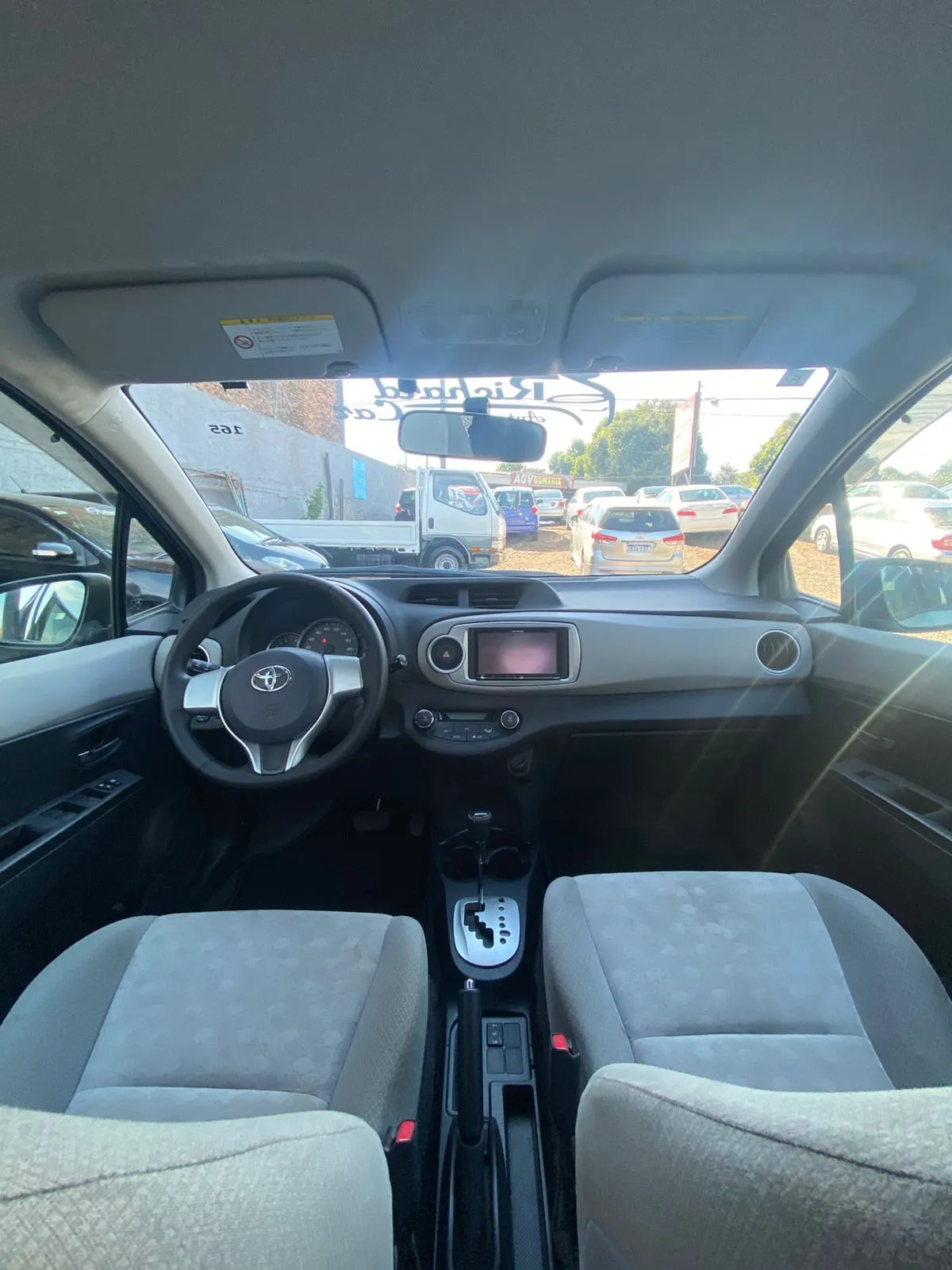 TOYOTA VITZ 2011, imagen 6