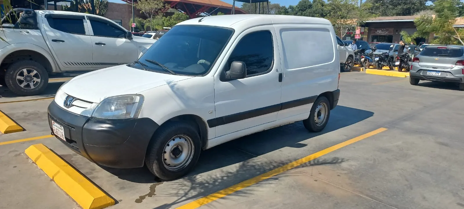 PEUGEOT PARTNER 2011, imagen 2