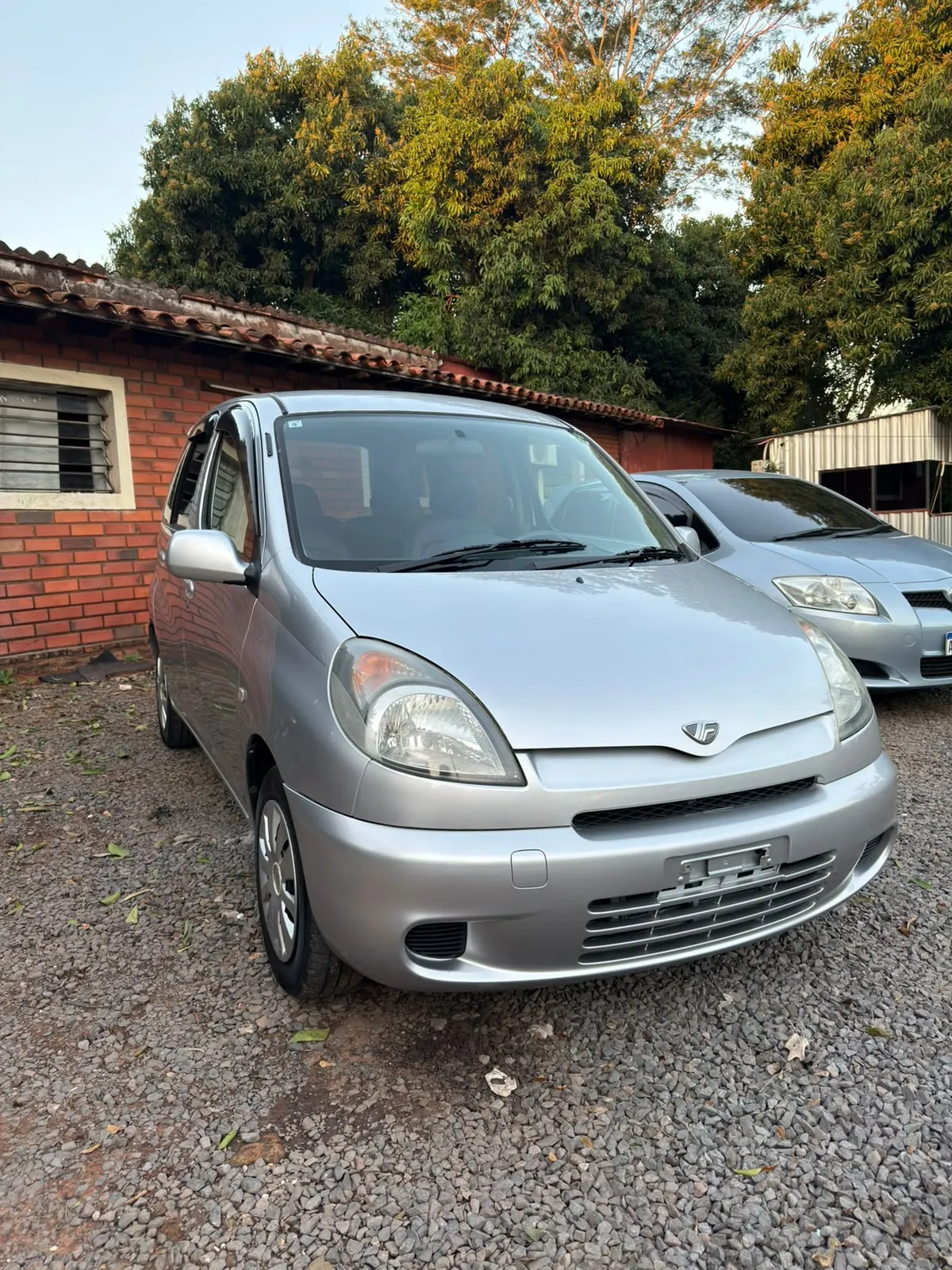 TOYOTA FUNCARGO 2004, imagen 2