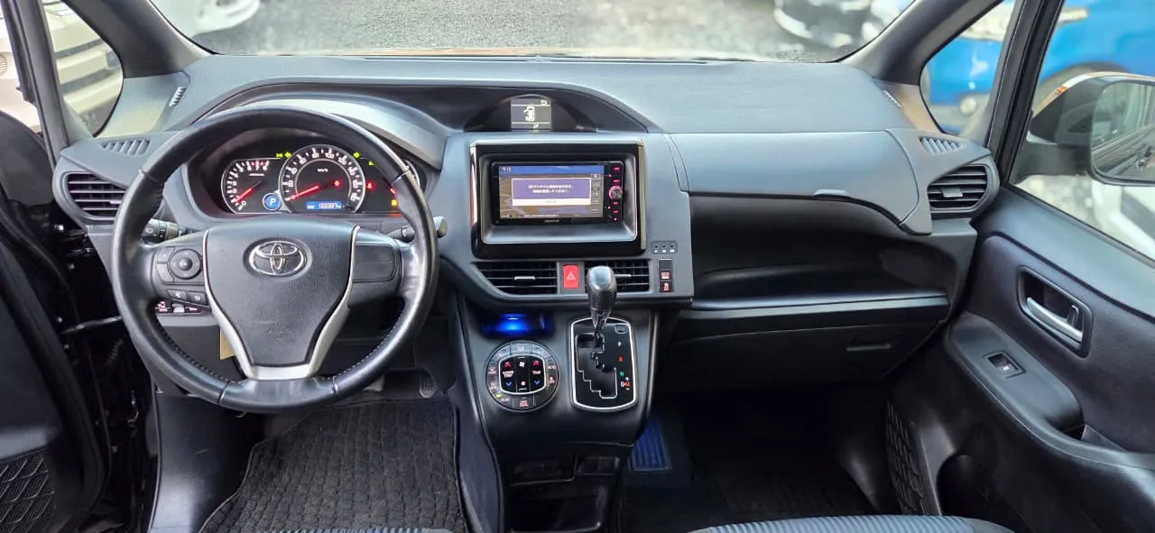 TOYOTA NOAH 2014, imagen 5