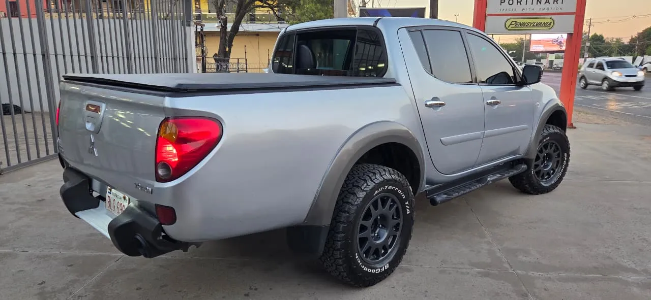 MITSUBISHI TRITON 2012, imagen 5