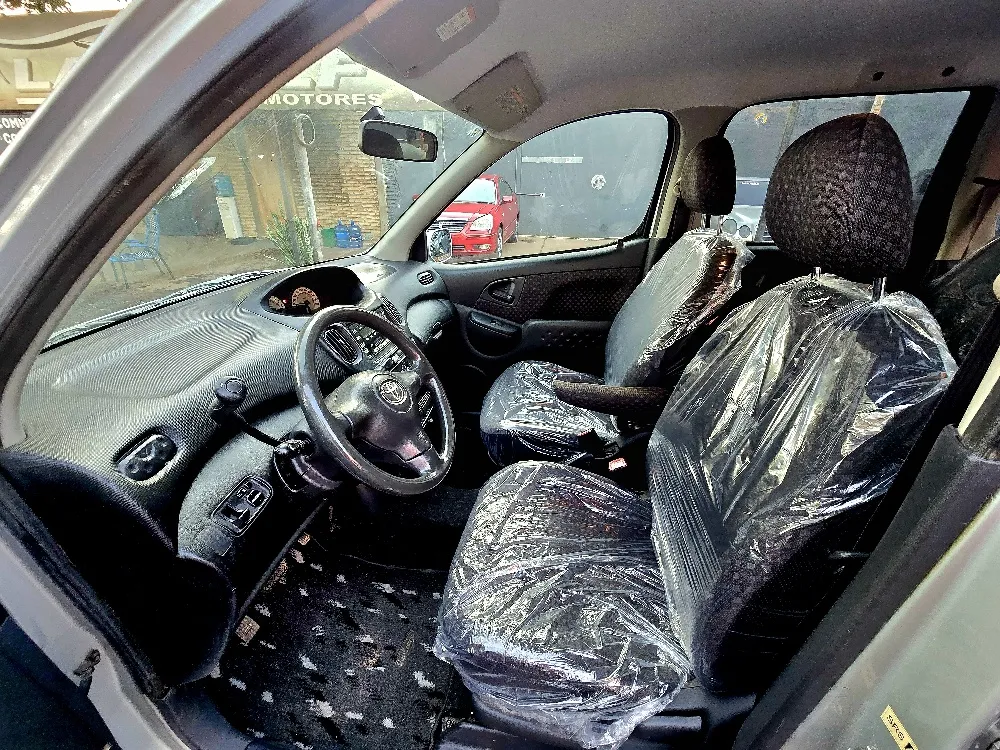 TOYOTA FUNCARGO 2006, imagen 5