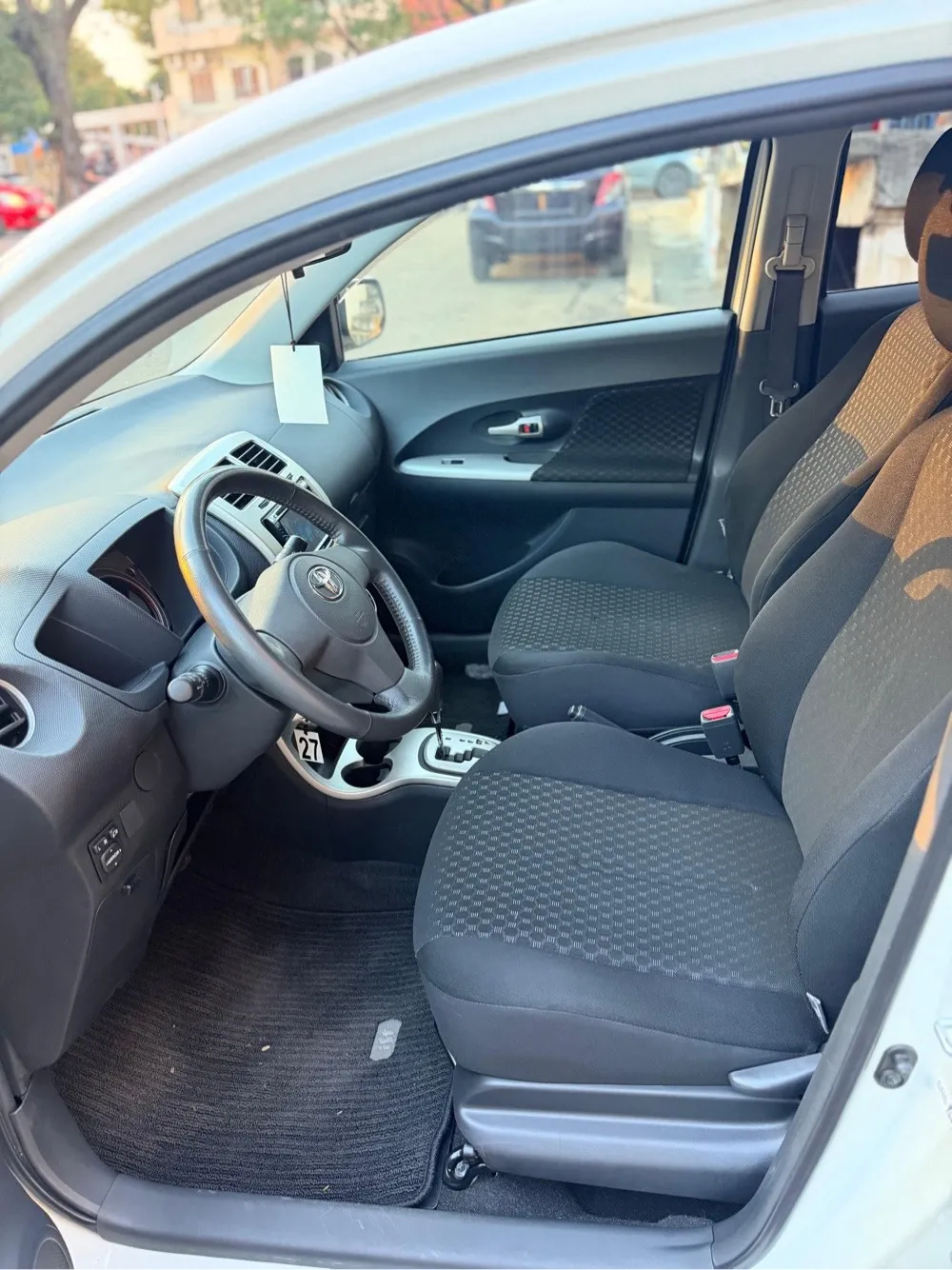 TOYOTA NEW IST 2010, imagen 4