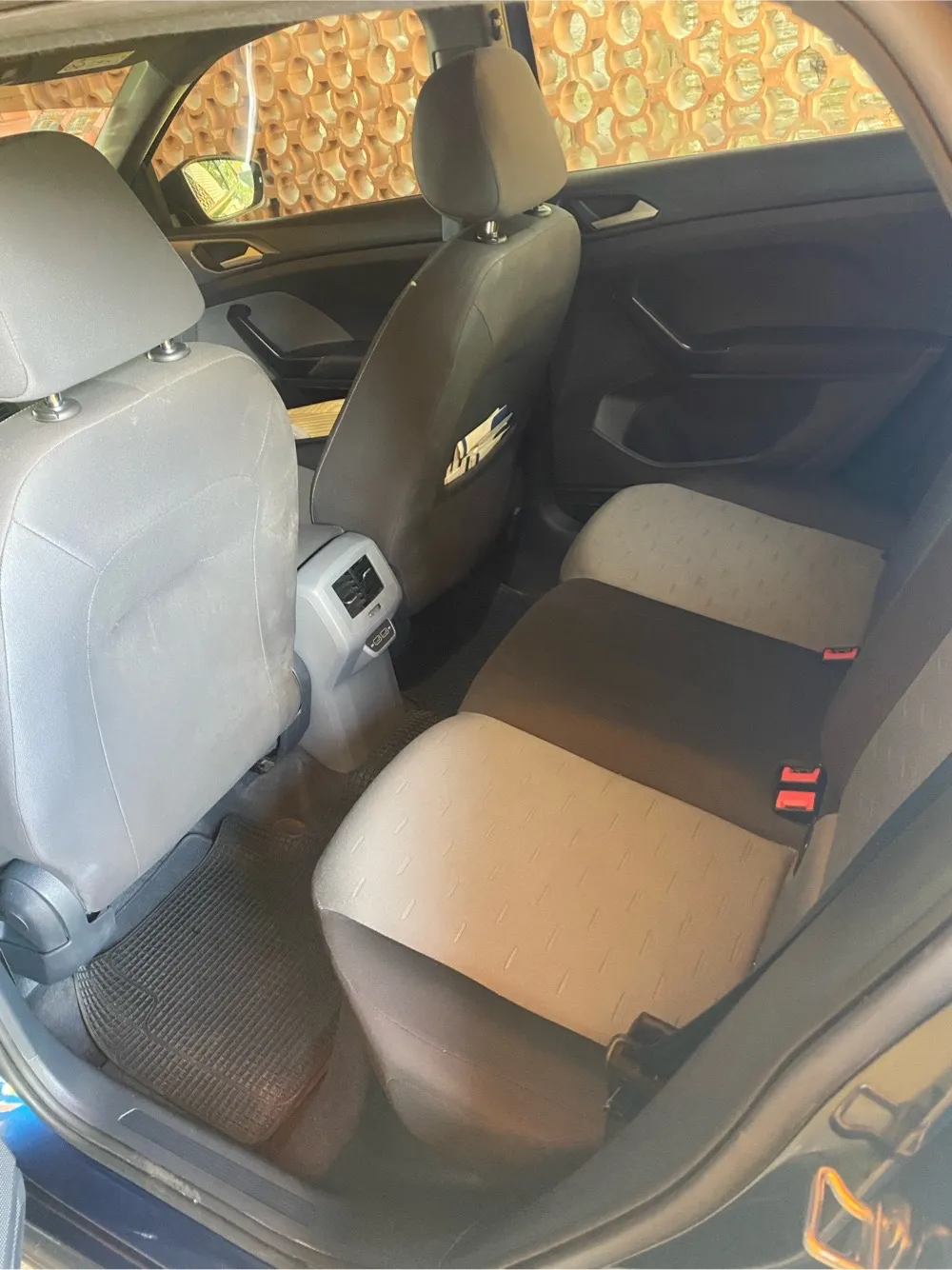 VOLKSWAGEN T-CROSS 2020, imagen 4
