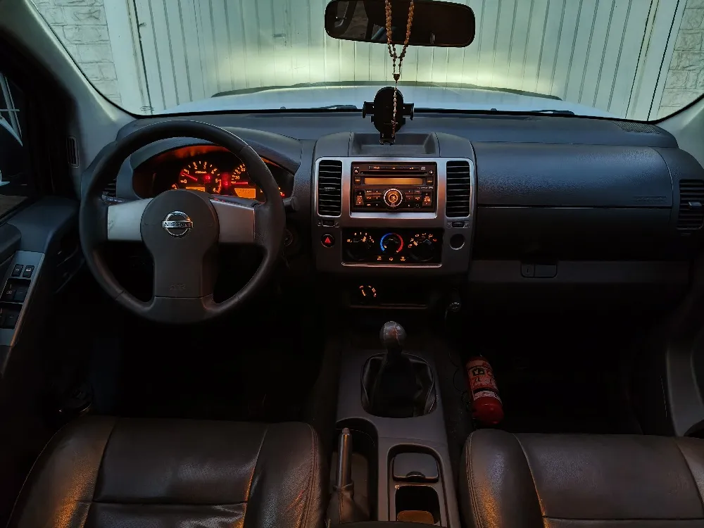 NISSAN NAVARA 2011, imagen 5