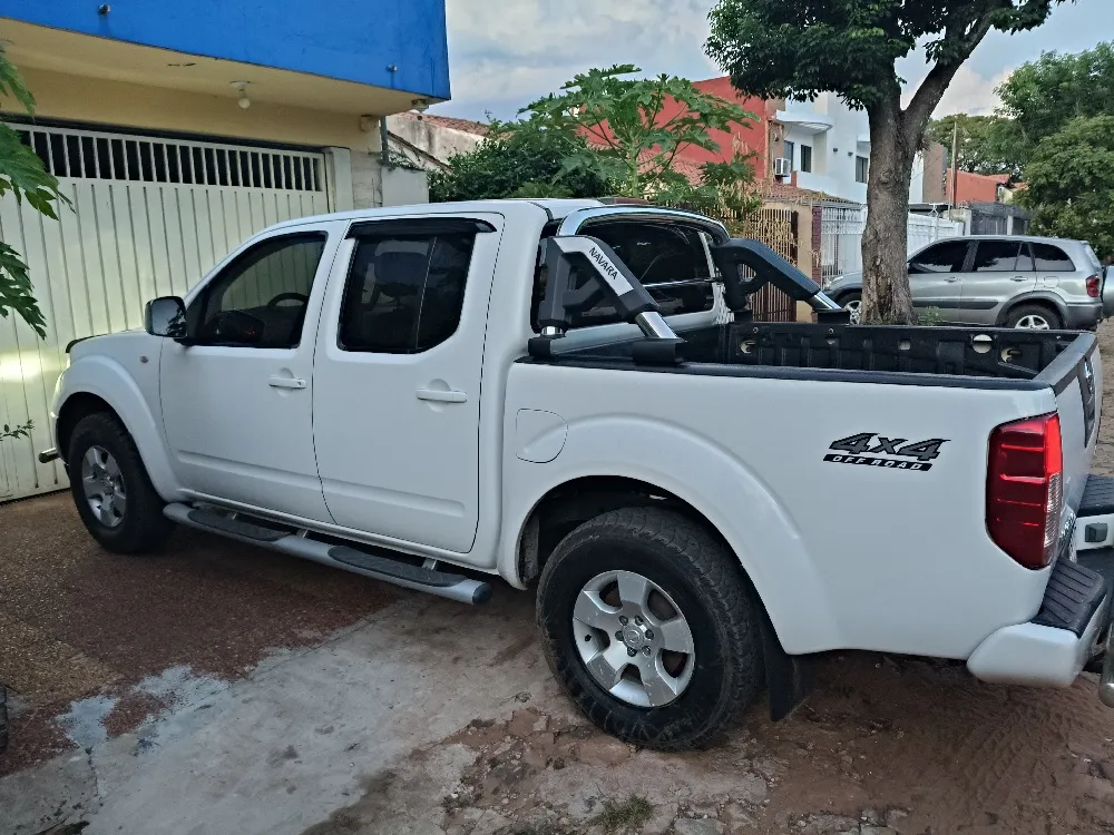NISSAN NAVARA 2011, imagen 3