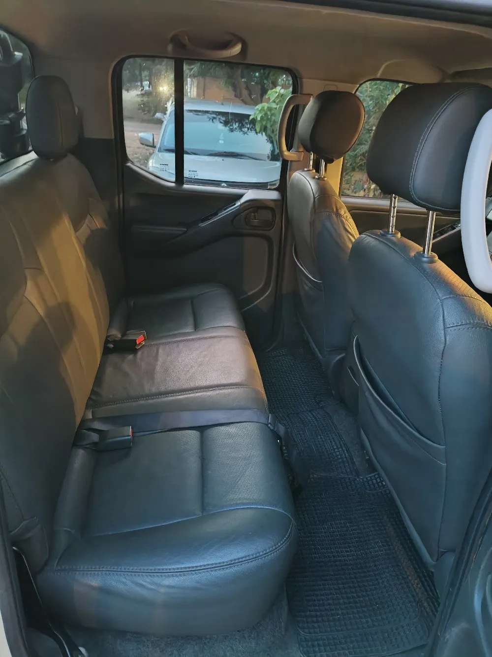 NISSAN NAVARA 2011, imagen 6