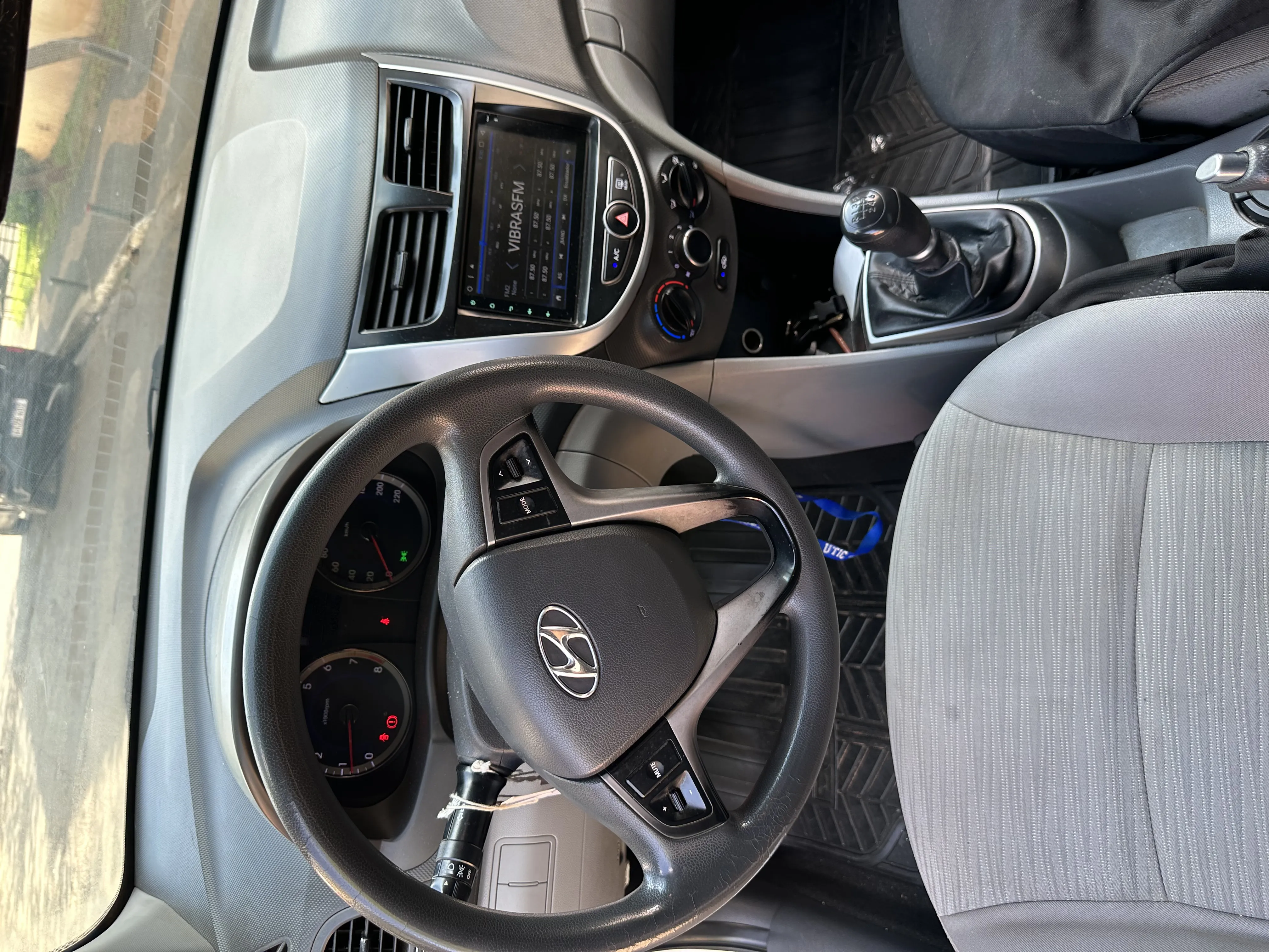 HYUNDAI ACCENT 2017, imagen 7