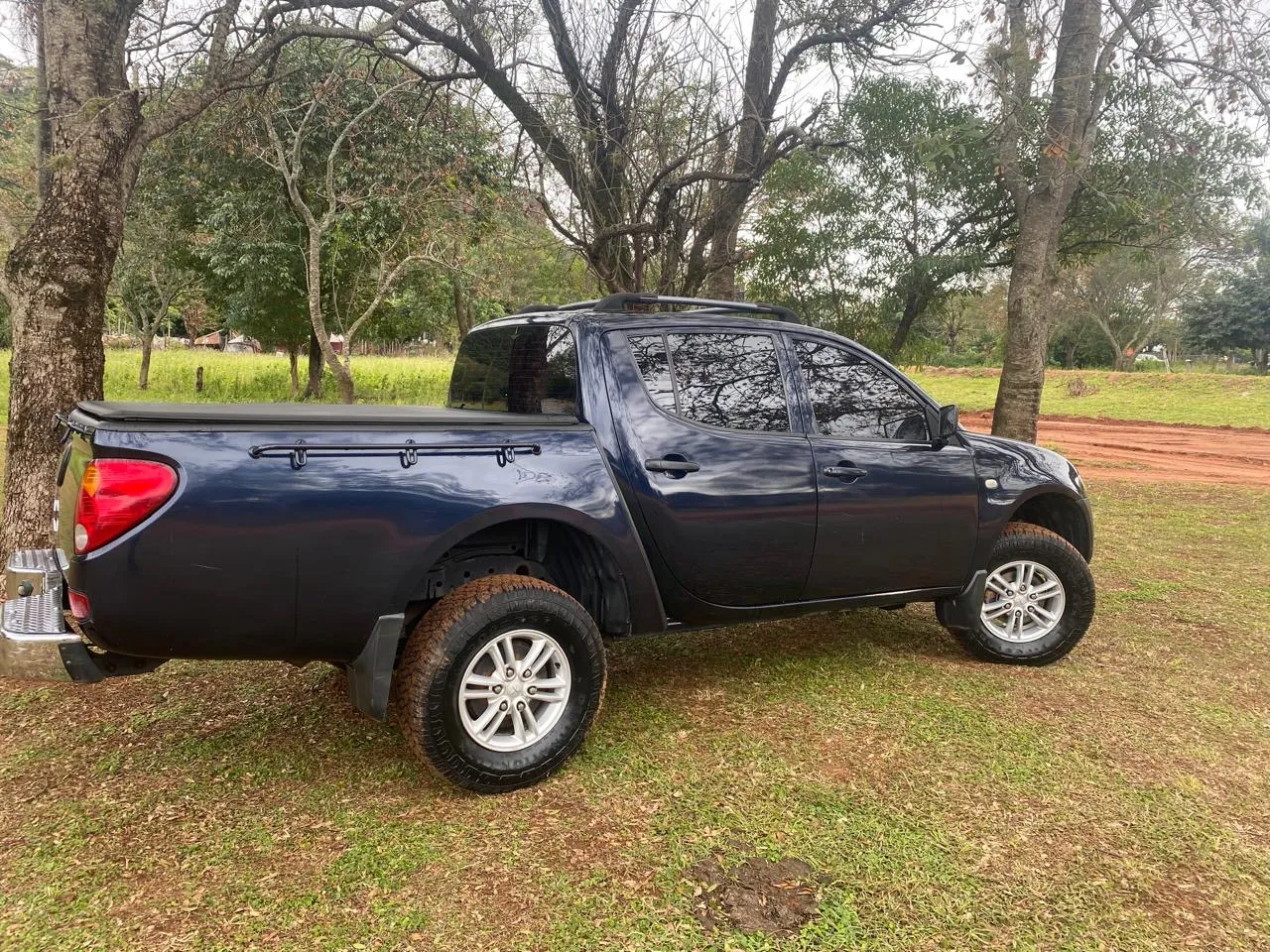 MITSUBISHI TRITON 2015, imagen 2