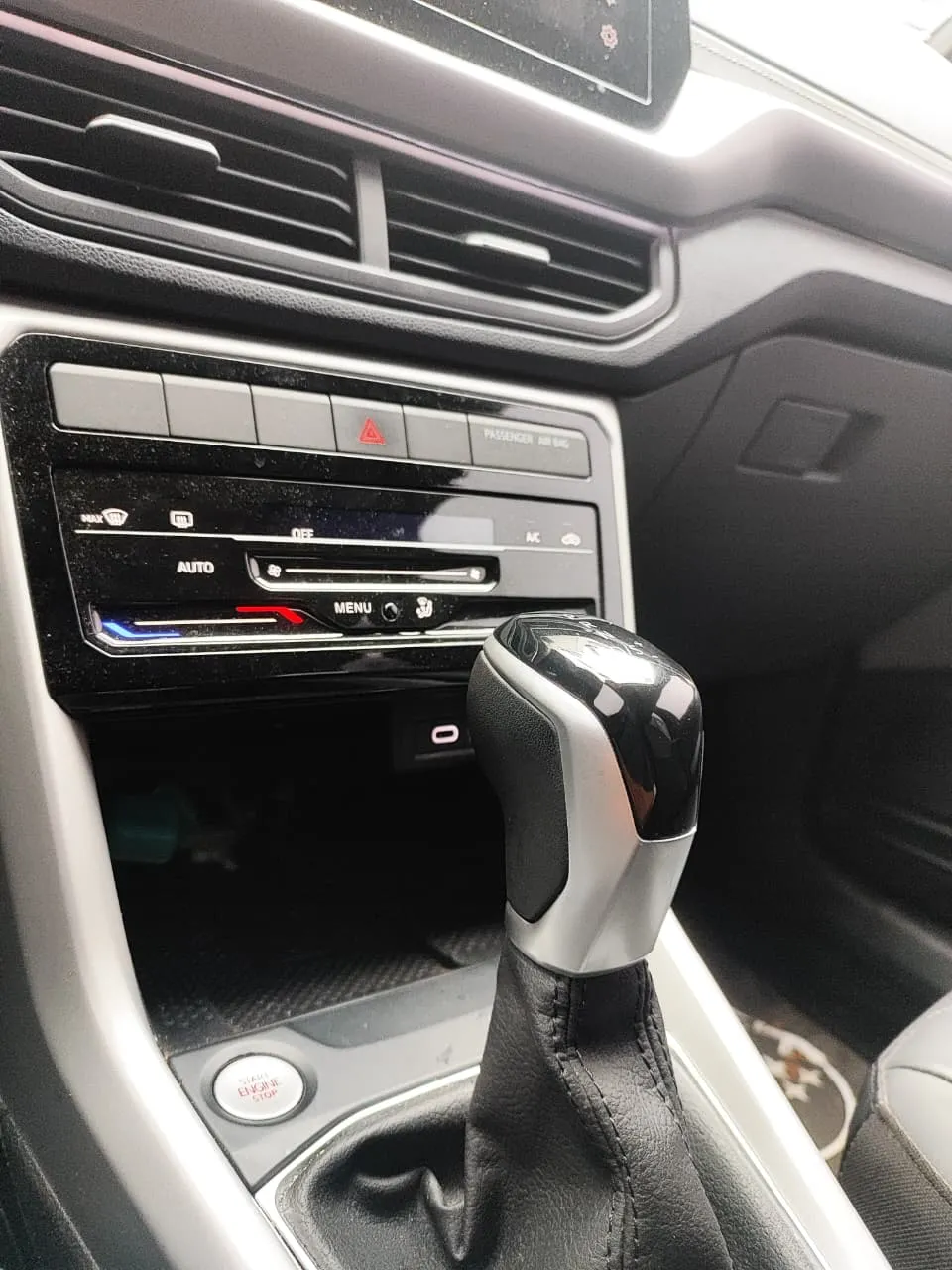VOLKSWAGEN T-CROSS 2025, imagen 5