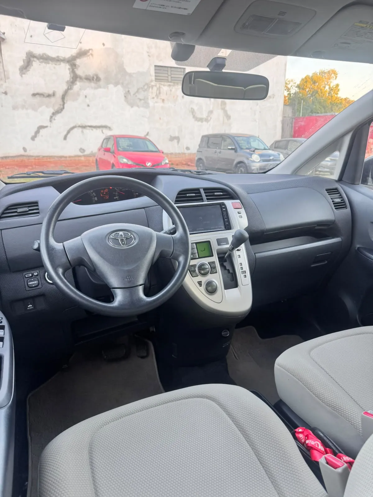 TOYOTA RACTIS 2011, imagen 2