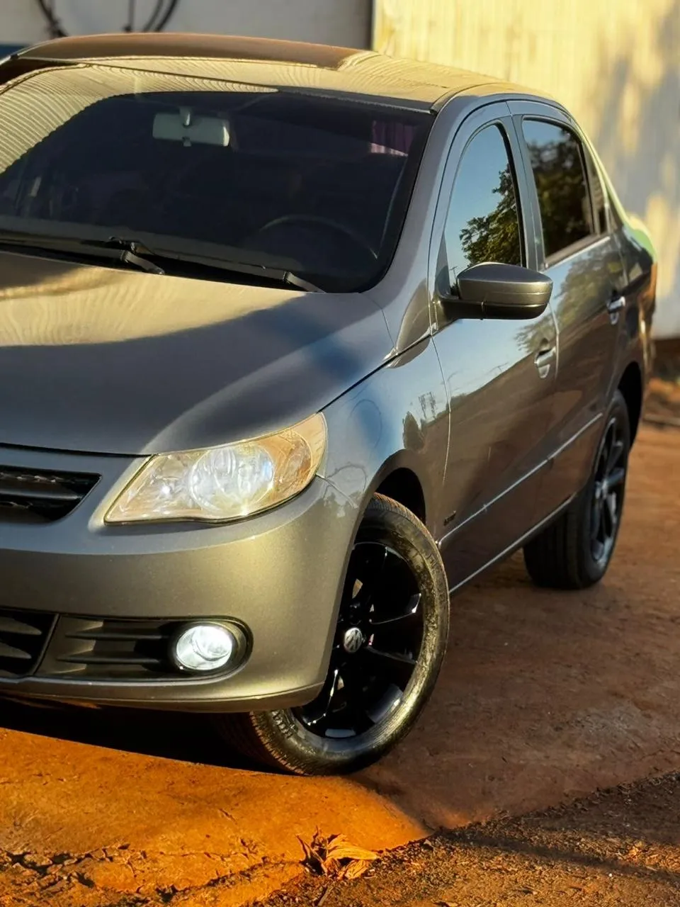 VOLKSWAGEN GOL SEDAN 2011, imagen 2