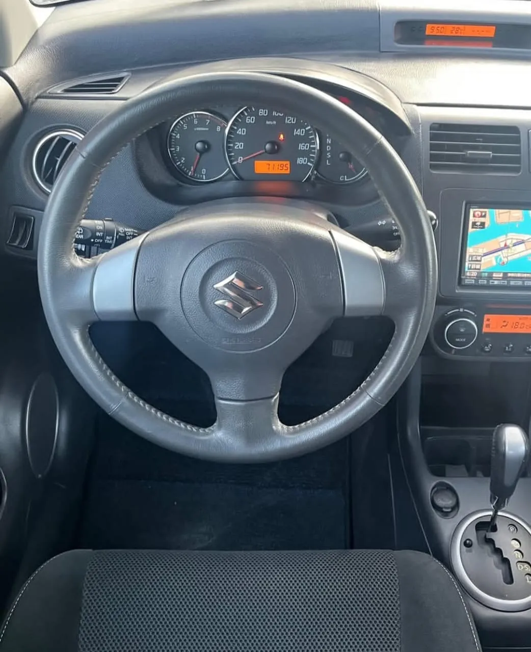 SUZUKI SWIFT 2010, imagen 2