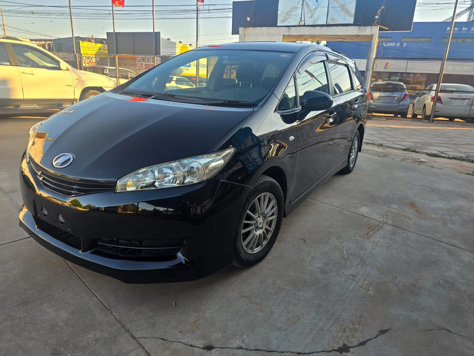 TOYOTA SIENTA 2011