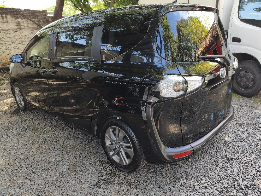 TOYOTA SIENTA 2016, imagen 3