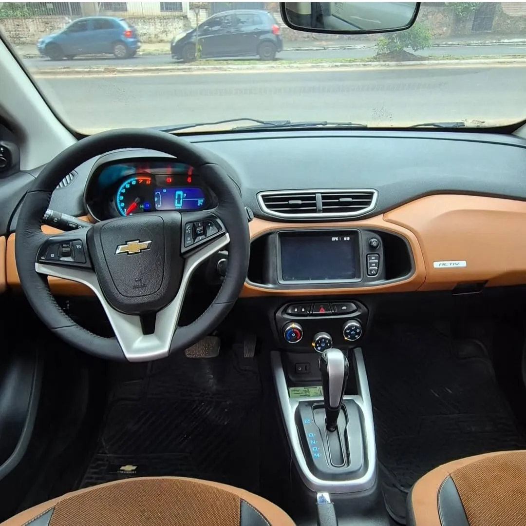 CHEVROLET ONIX ACTIV 2017, imagen 3