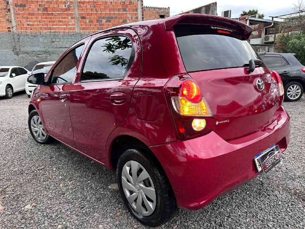 TOYOTA ETIOS 2021, imagen 5