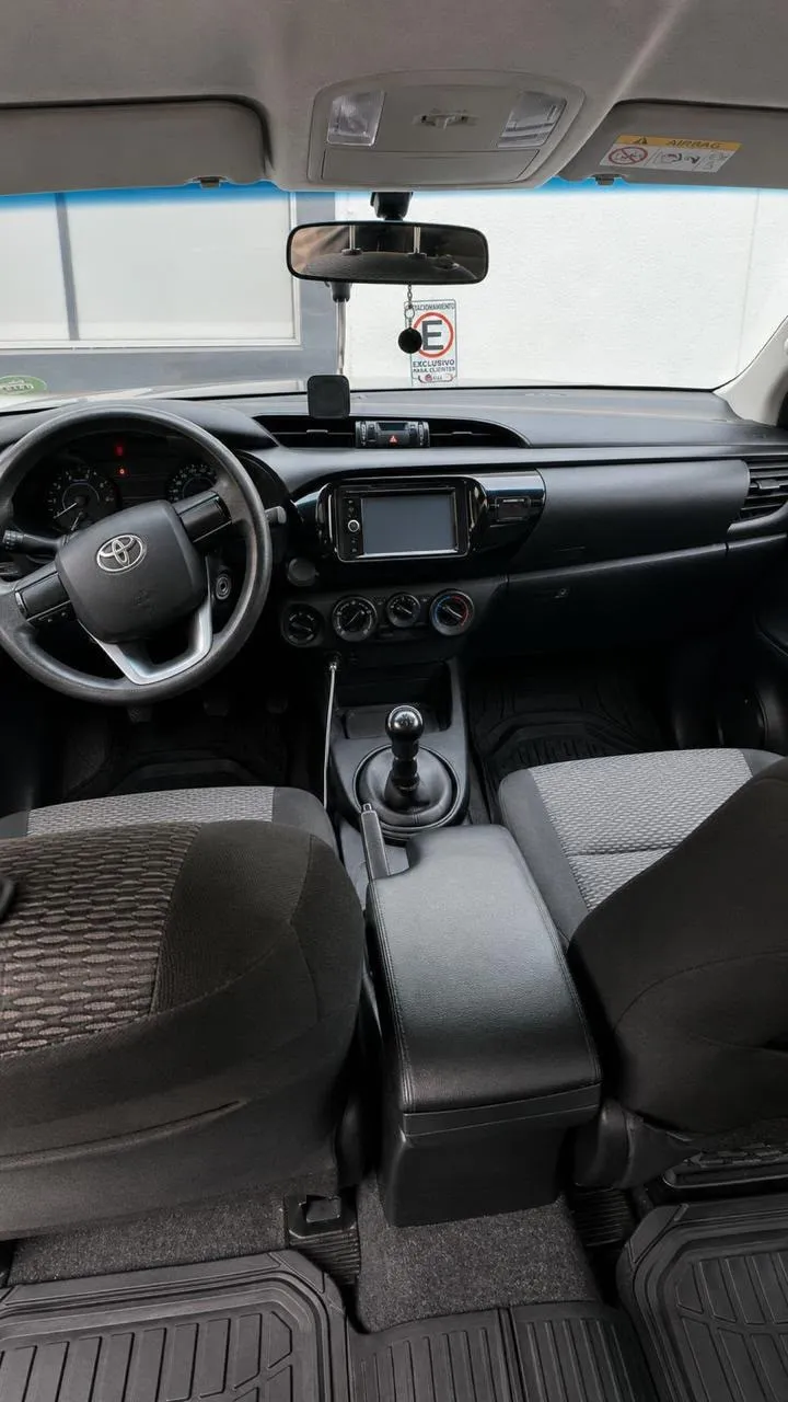 TOYOTA HILUX 2019, imagen 6