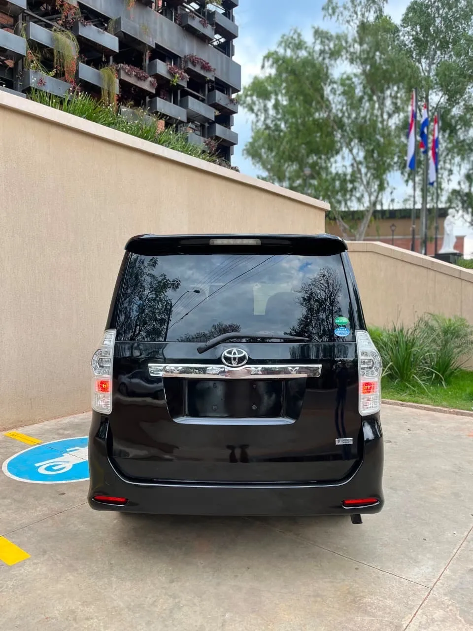 TOYOTA VOXY 2013, imagen 5