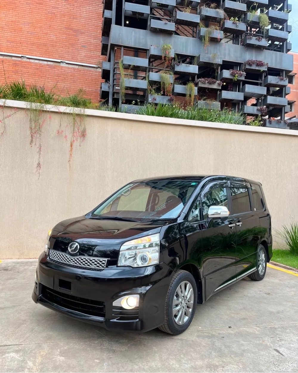 TOYOTA VOXY 2013, imagen 2