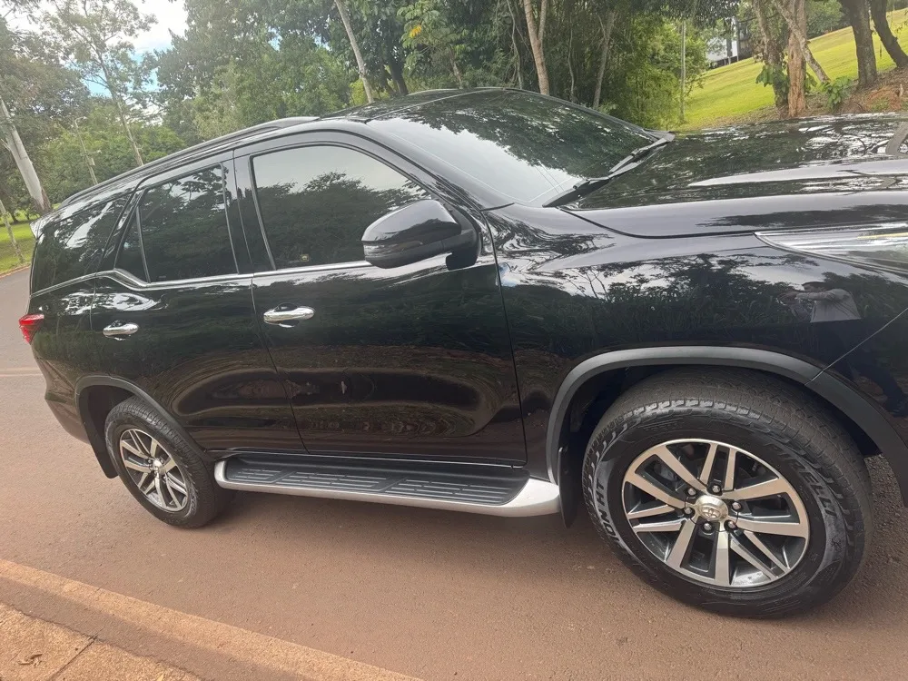 TOYOTA FORTUNER 2019, imagen 3