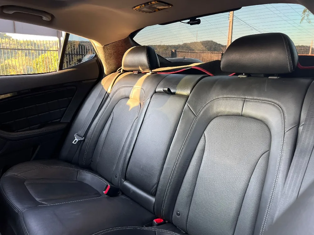 KIA K5 2011, imagen 8