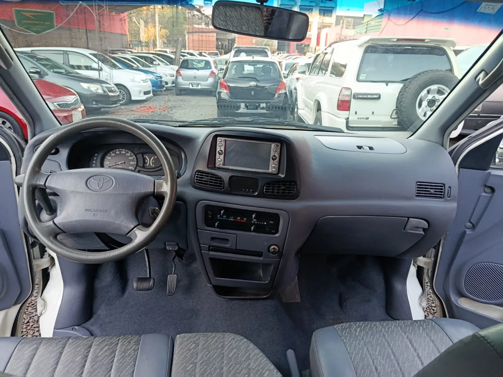 TOYOTA NOAH 2004, imagen 6