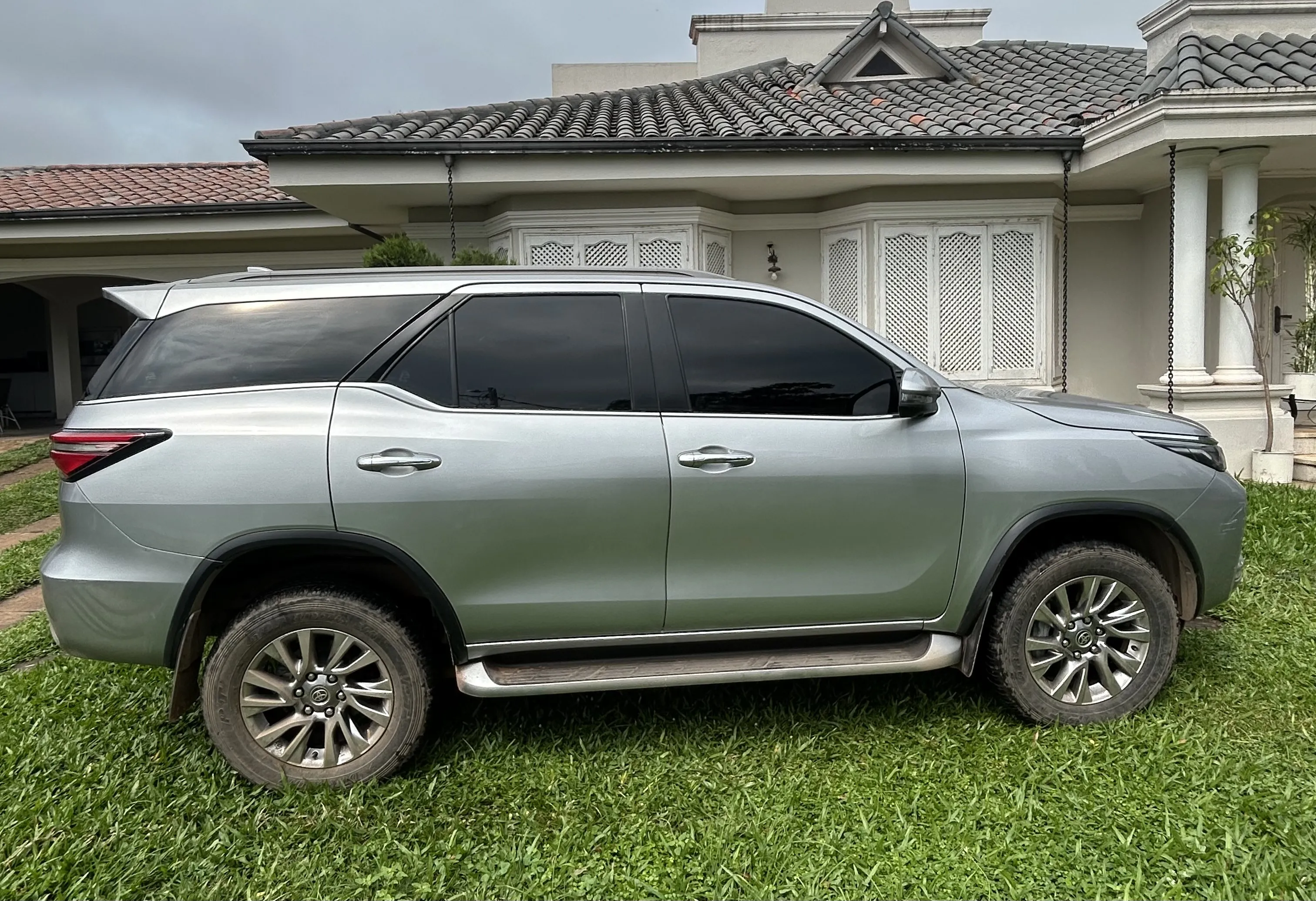 TOYOTA FORTUNER 2022, imagen 4