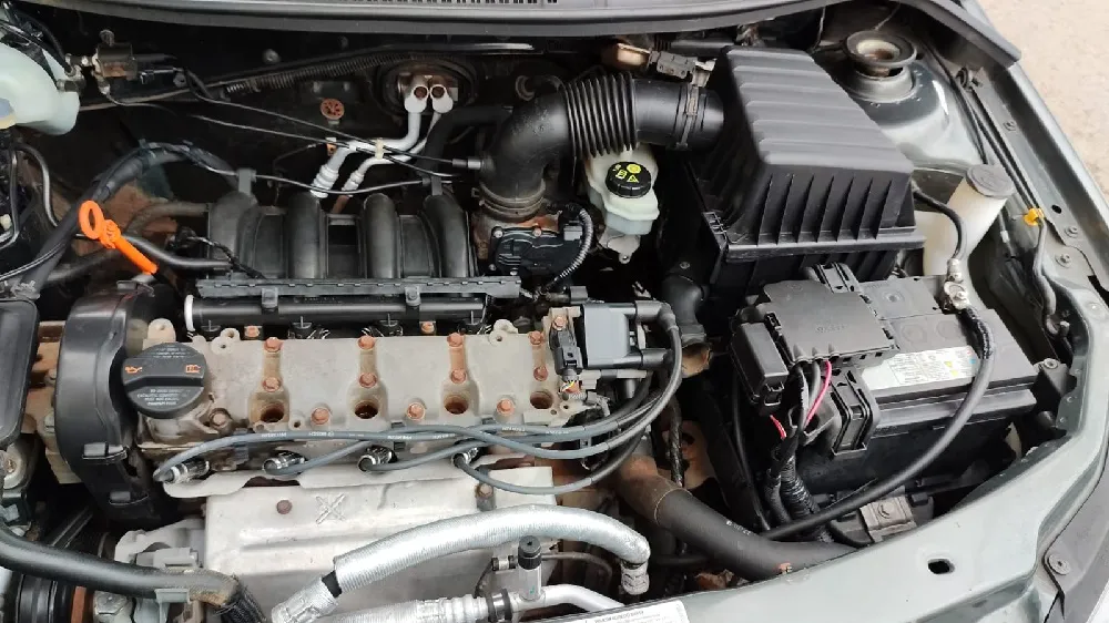 VOLKSWAGEN SAVEIRO 2014, imagen 6