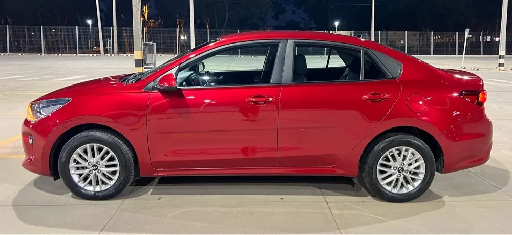 KIA RIO SEDAN 2019, imagen 3
