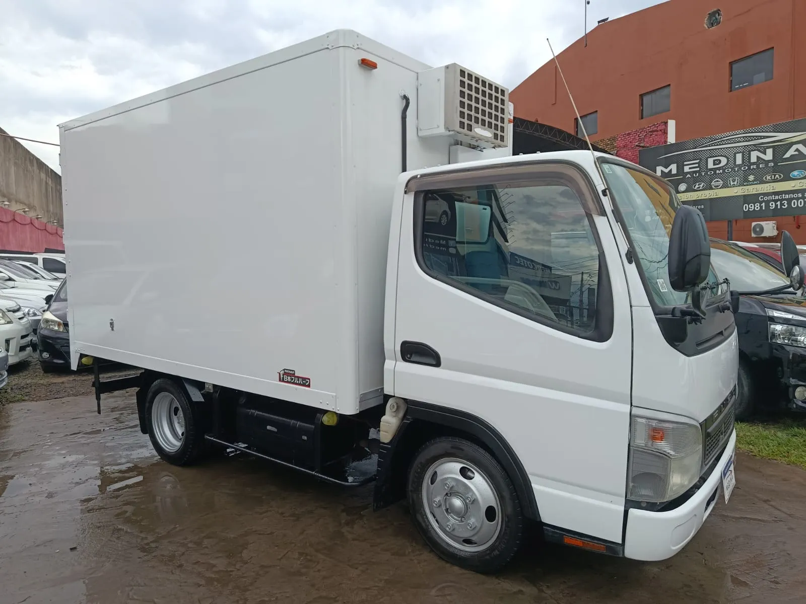 MITSUBISHI FUSO 2009, imagen 2
