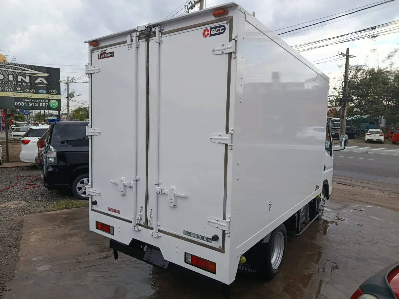 MITSUBISHI FUSO 2009, imagen 4