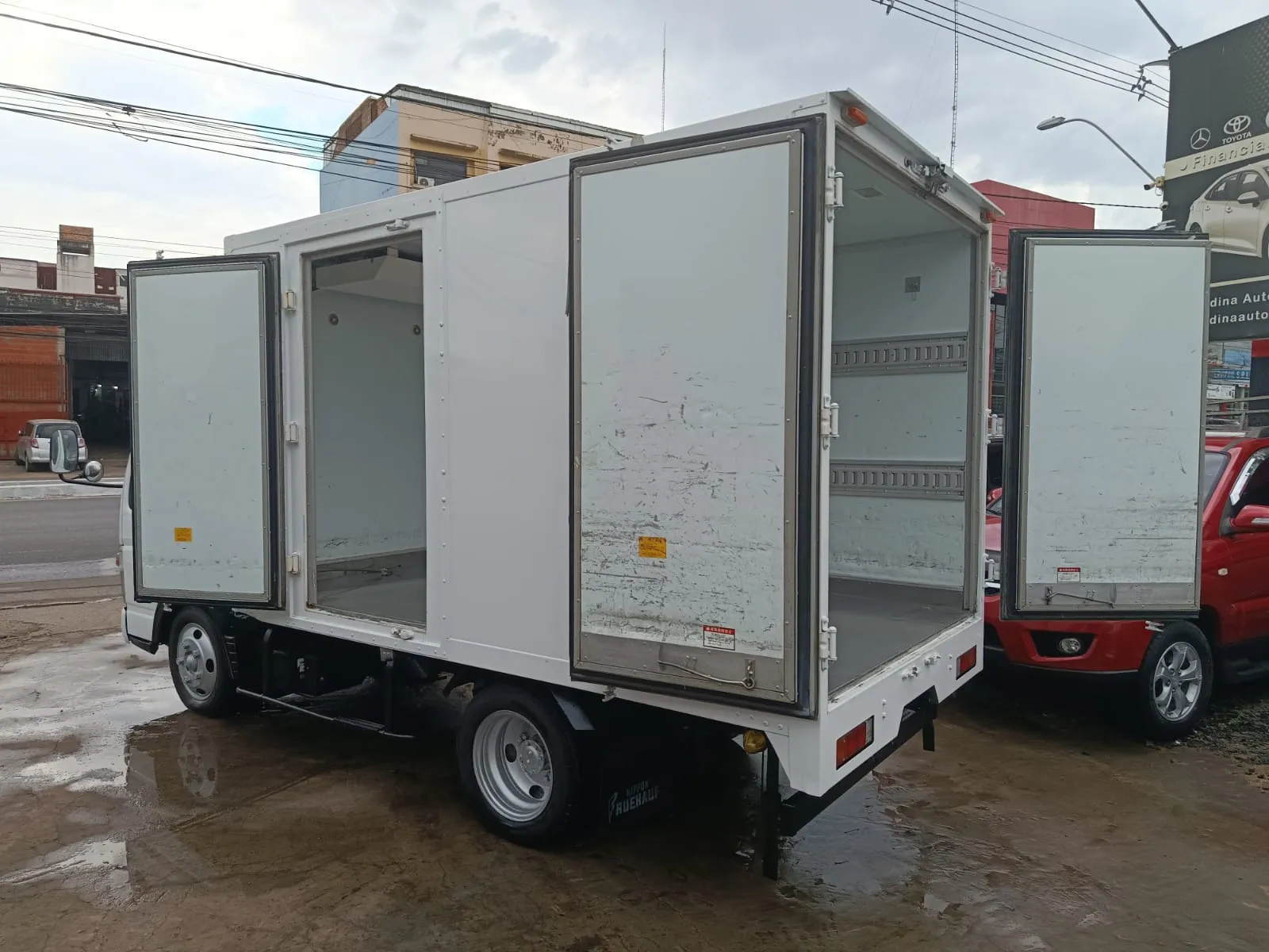 MITSUBISHI FUSO 2009, imagen 5