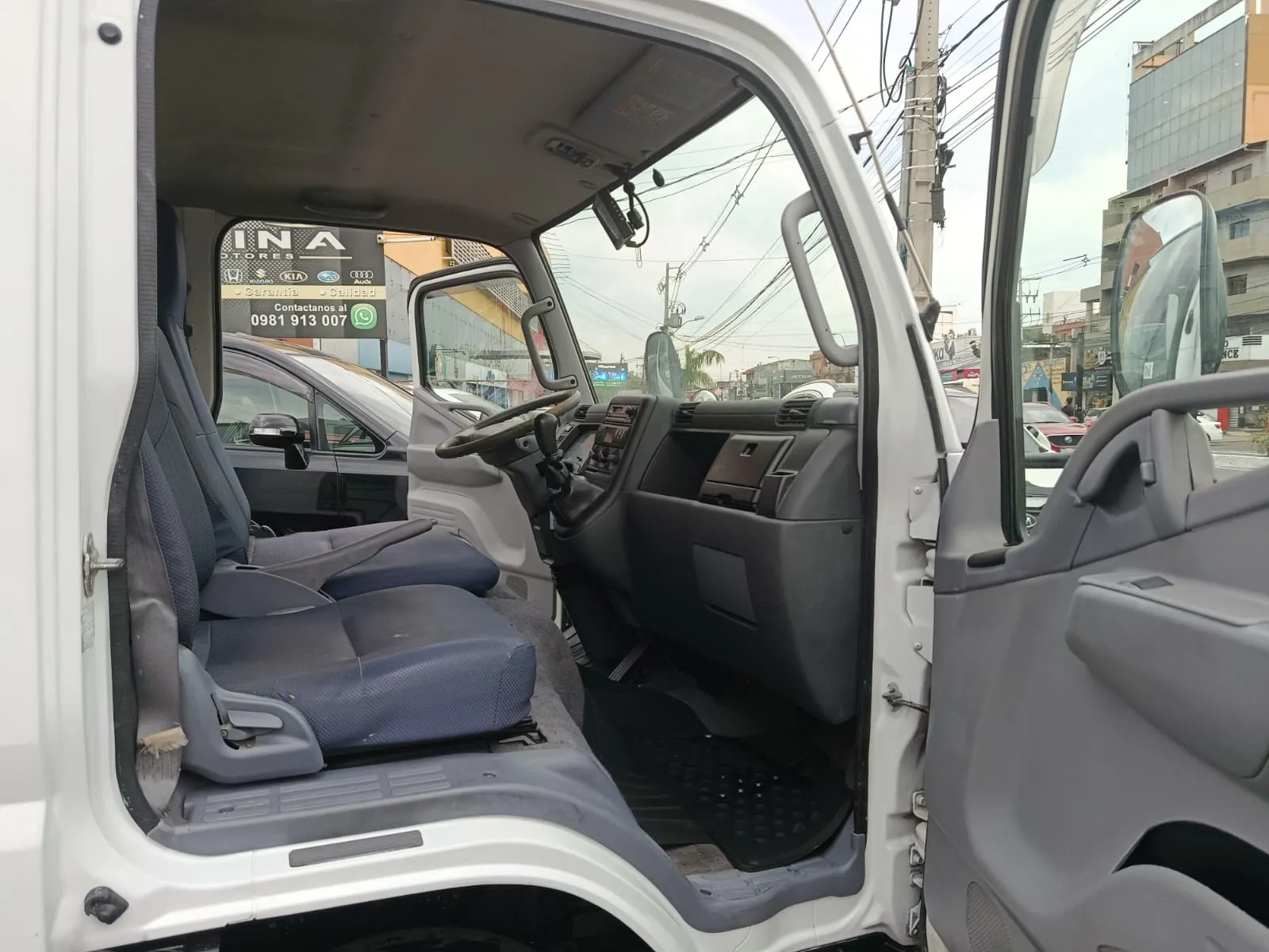 MITSUBISHI FUSO 2009, imagen 6