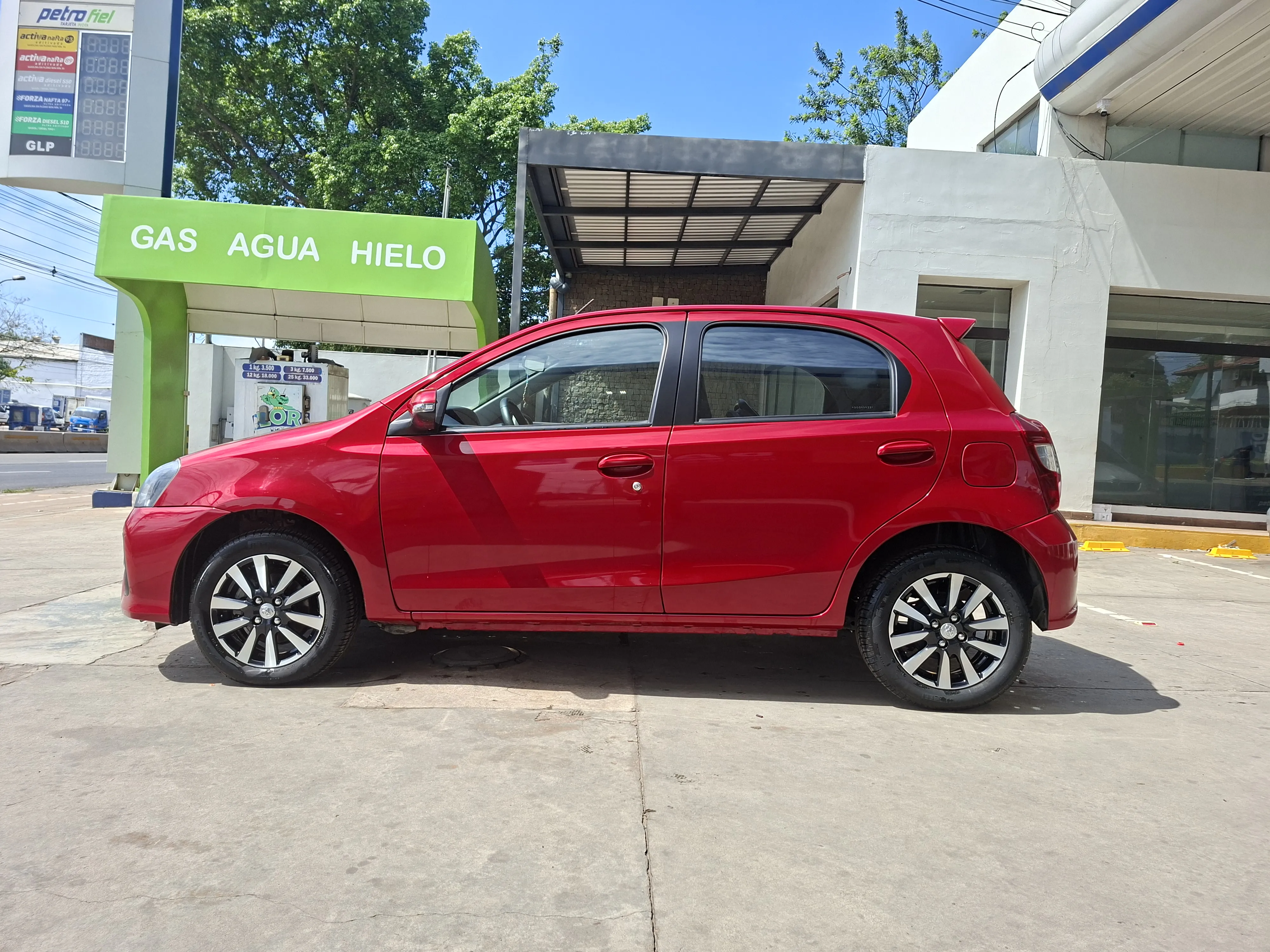 TOYOTA ETIOS 2023, imagen 3
